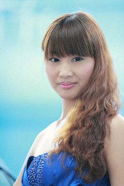 男生女生一起修修修轮滑鞋应用主界面展示